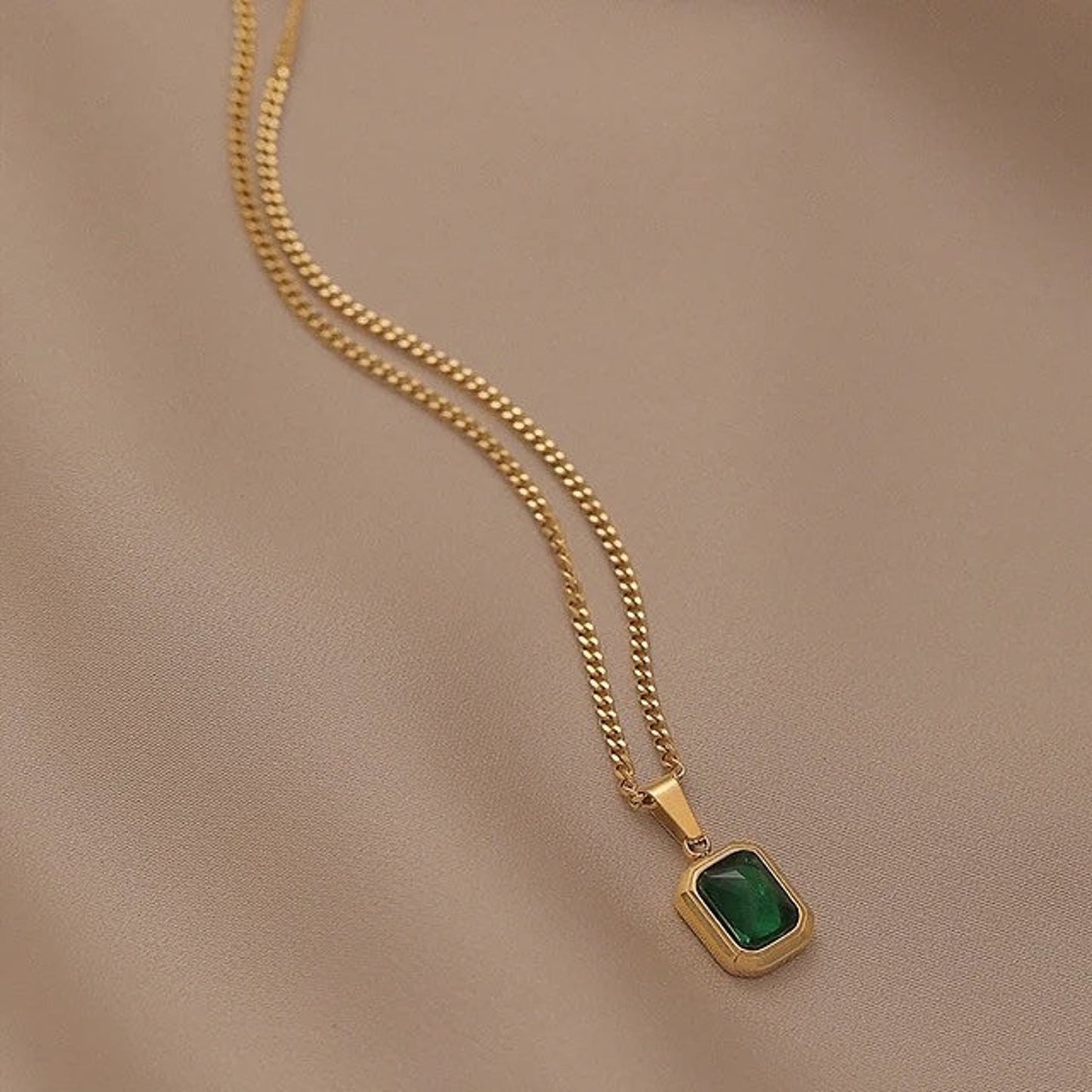 EMERALD NECKLACE